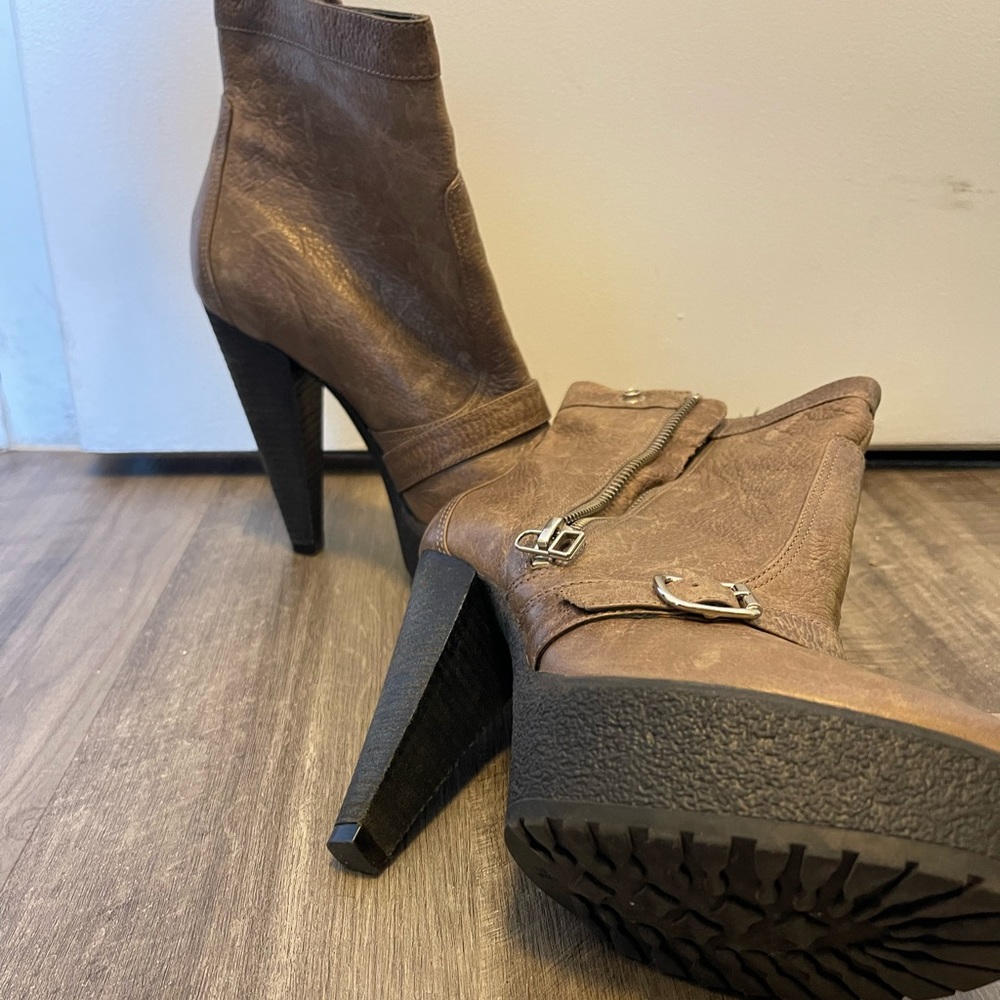 Very good … boots can be paired with jeans and dress it up ..